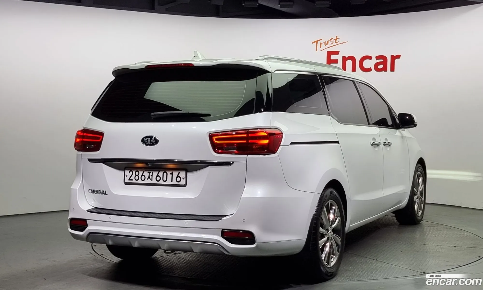 Kia Carnival Iii 9-Seater Noblesse Special 2019 - фотография 15916186