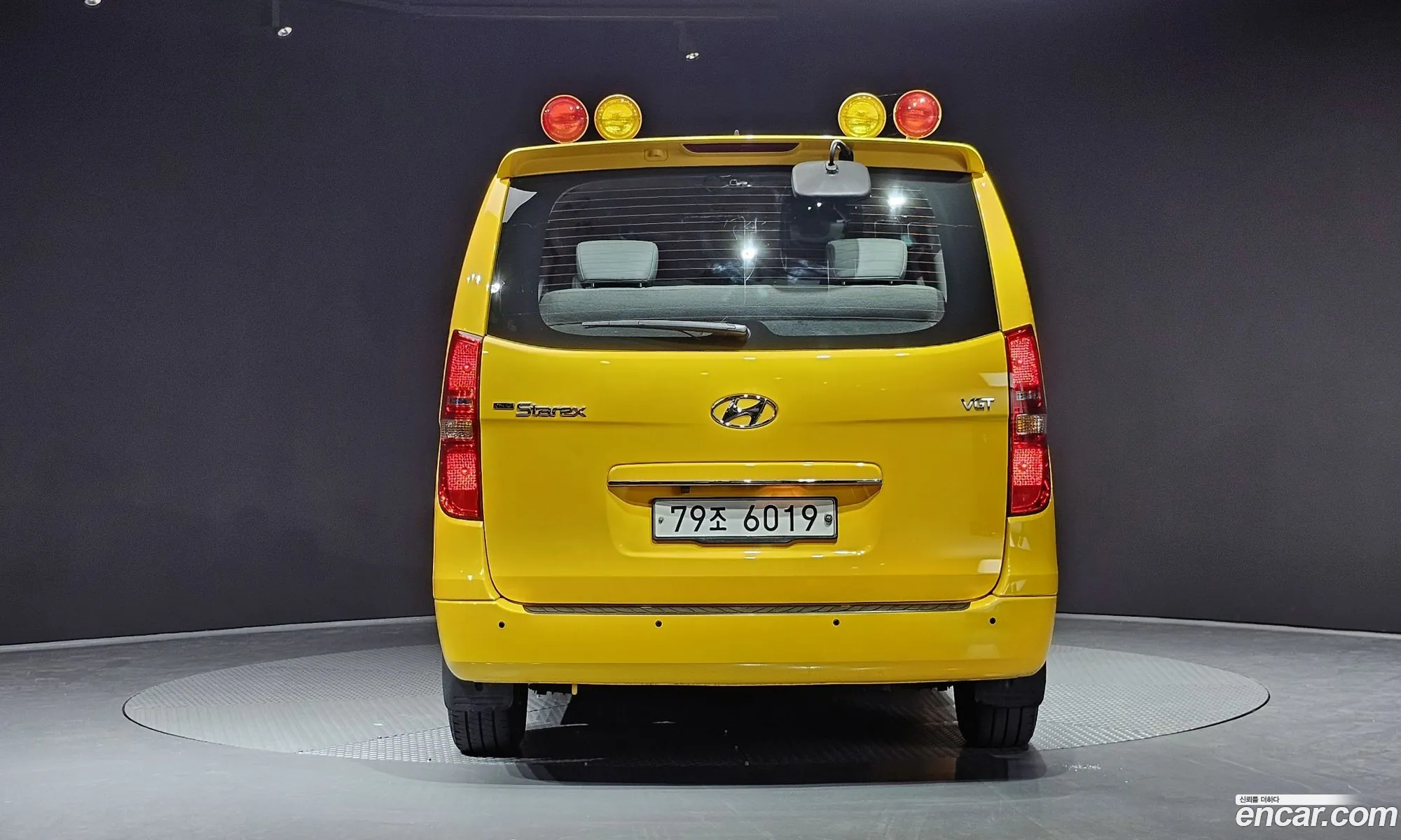 Hyundai Grand Starex Child Protection Car - фотография 16107696