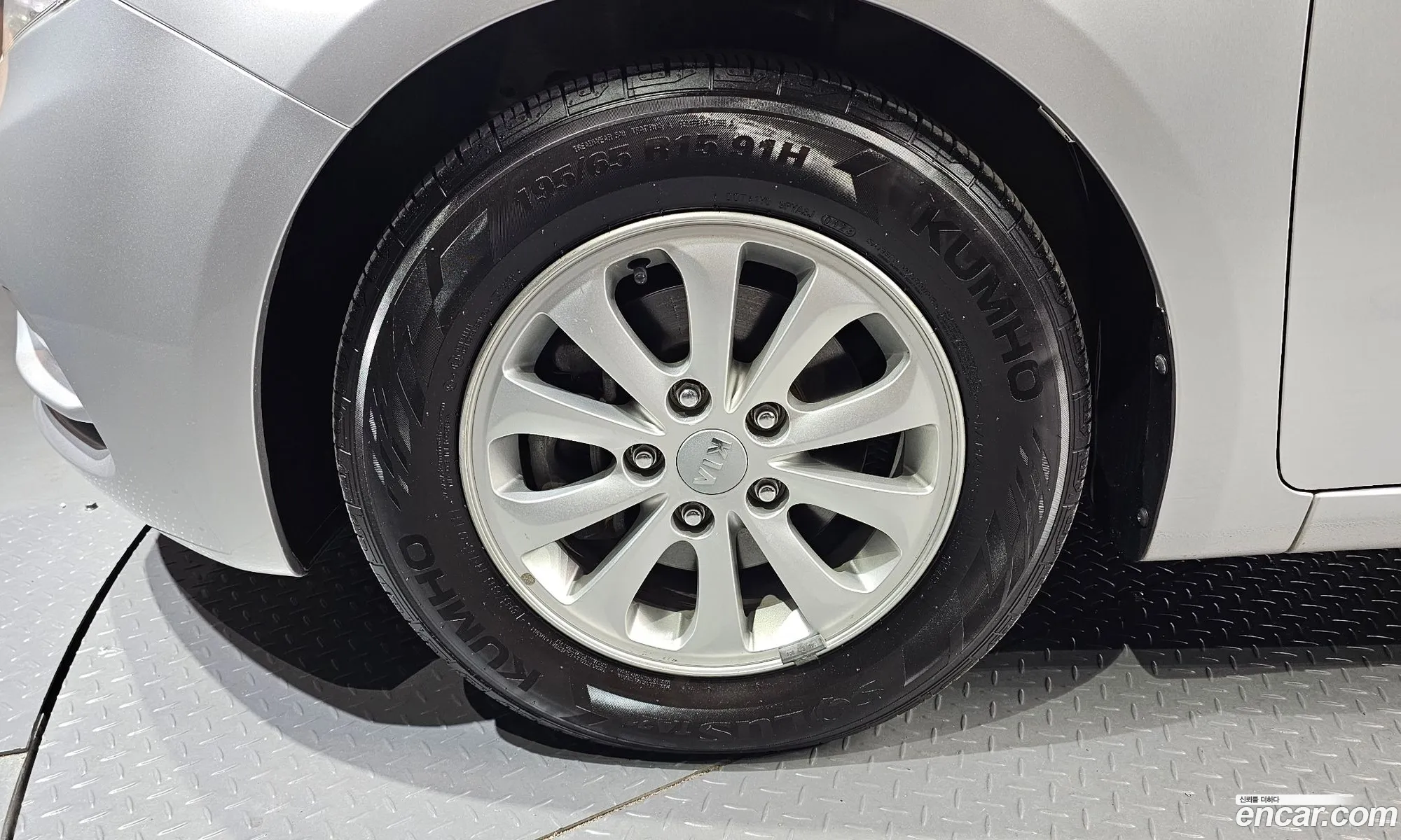 Kia K3 I Luxury 2013 - фотография 17440397