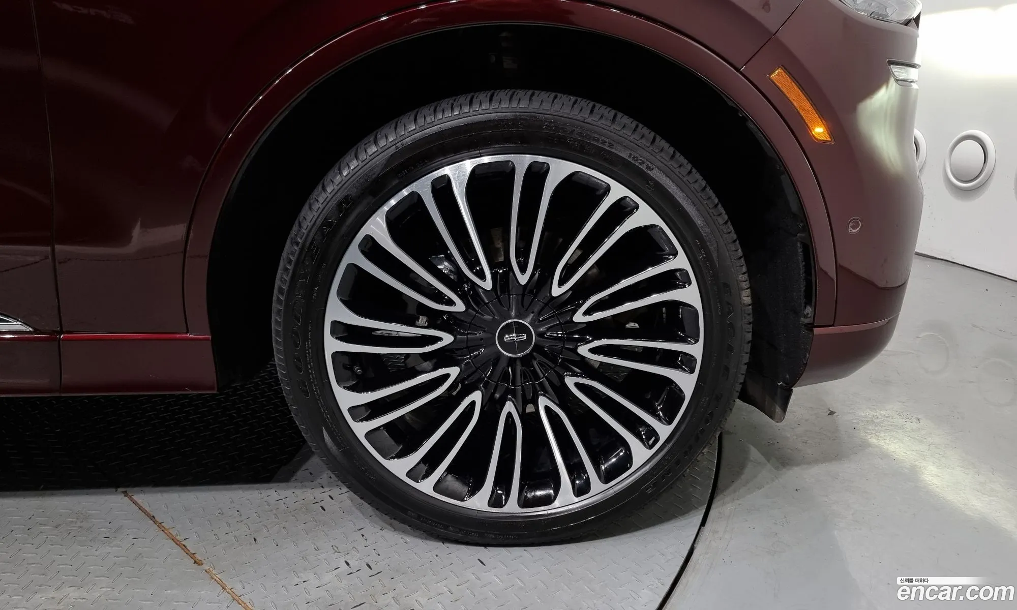 Lincoln Aviator Ii 30 Black Label Awd 2022 - фотография 3745014