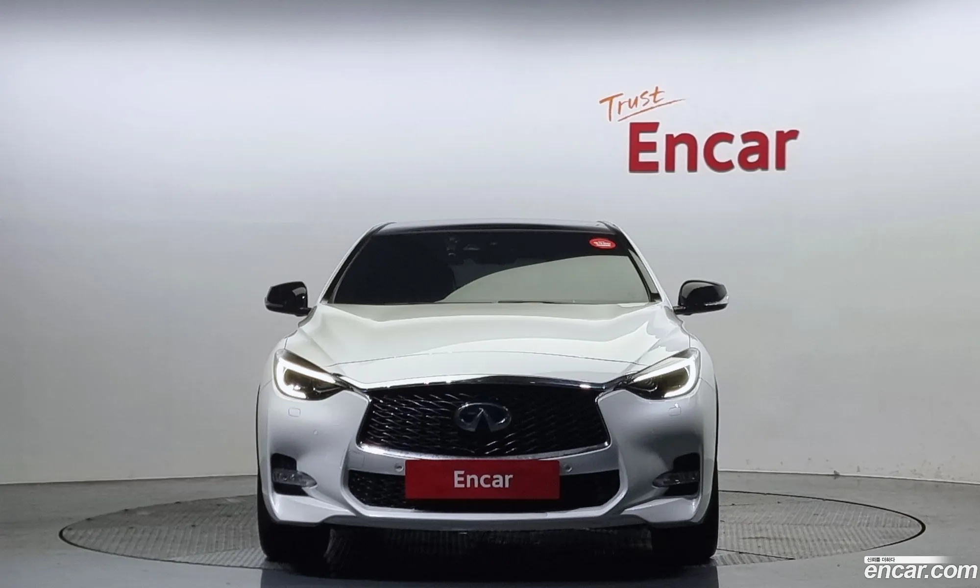 Infiniti Q30 Q30 20 Sports Essentials 2019 - фотография 3800269