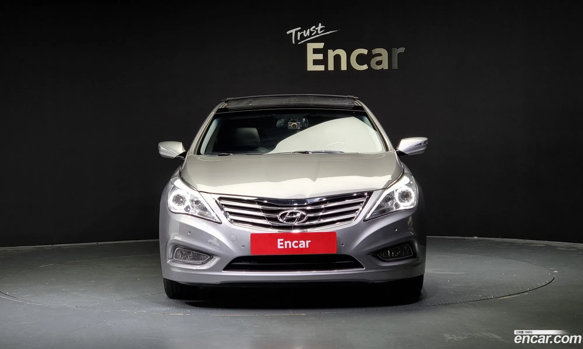 Hyundai Grandeur V Hg240 Luxury 2012 - фотография 12351110