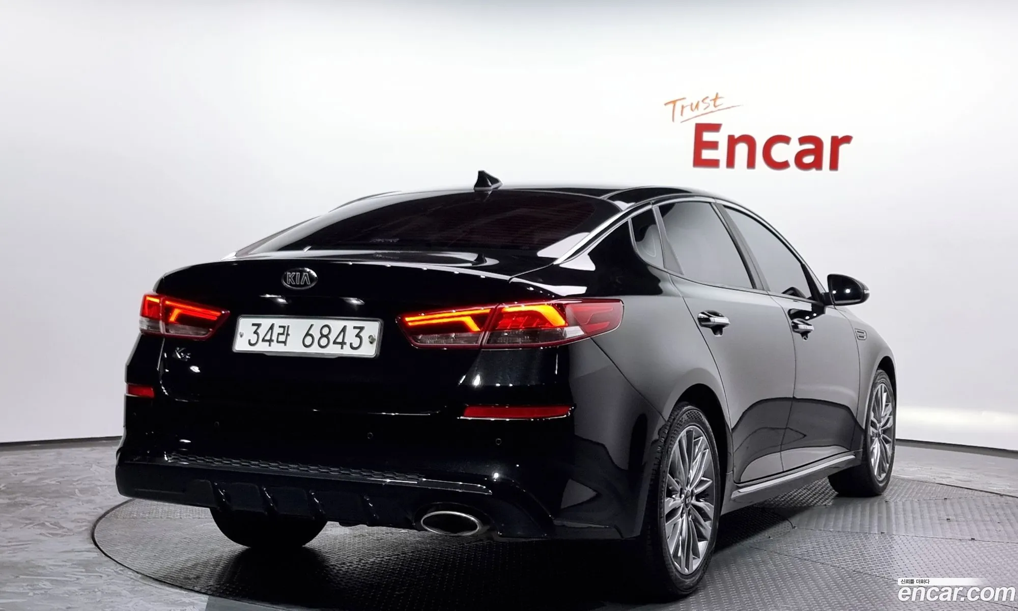 Kia K5 Ii 20 2019 - фотография 14400346