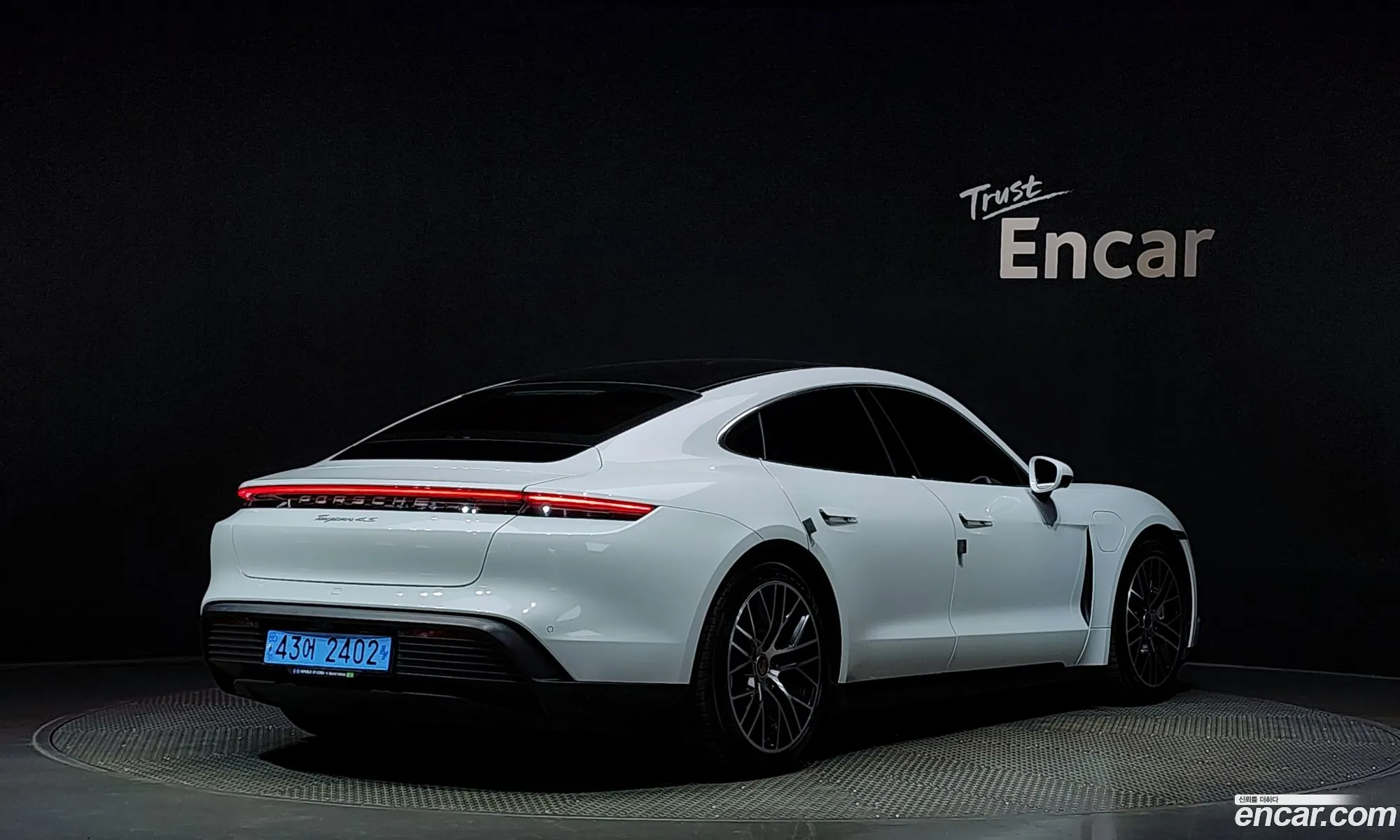 Porsche Taycan I 4S 2021 - фотография 3720854