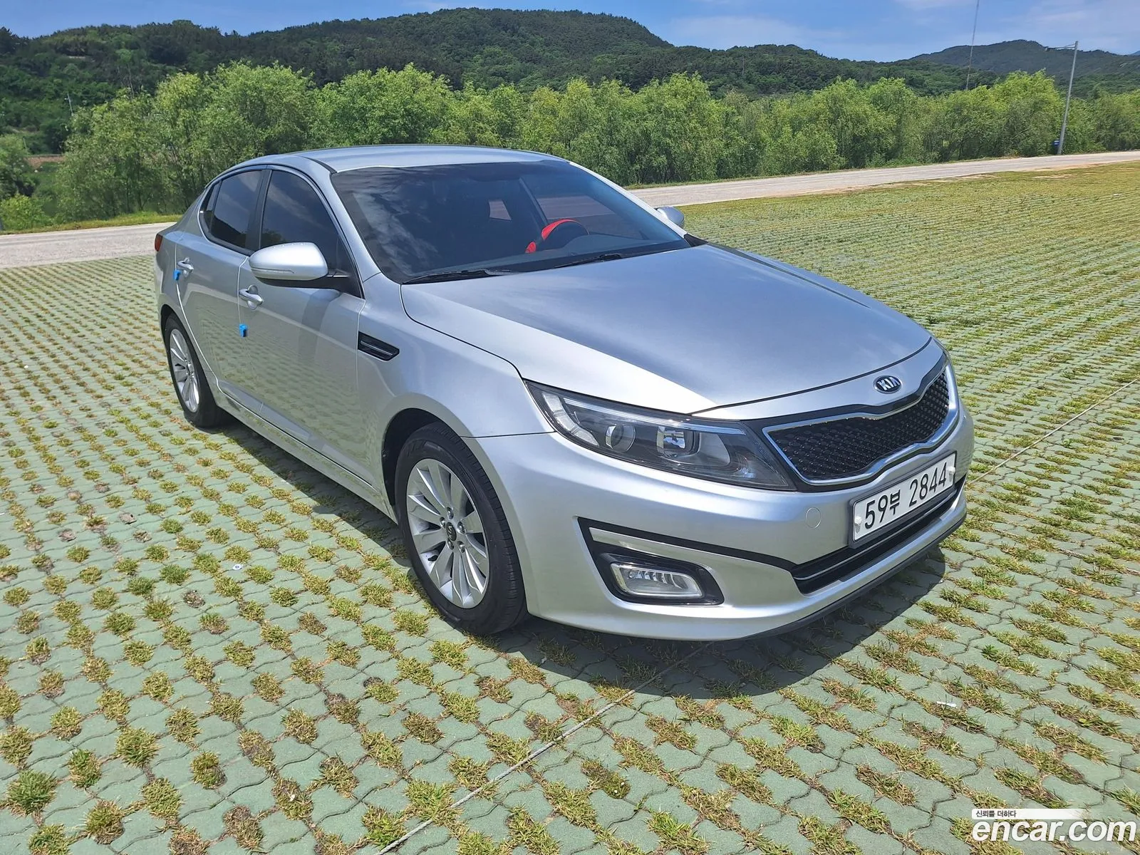 Kia K5 Lpi Deluxe 2015 - фотография 19670327