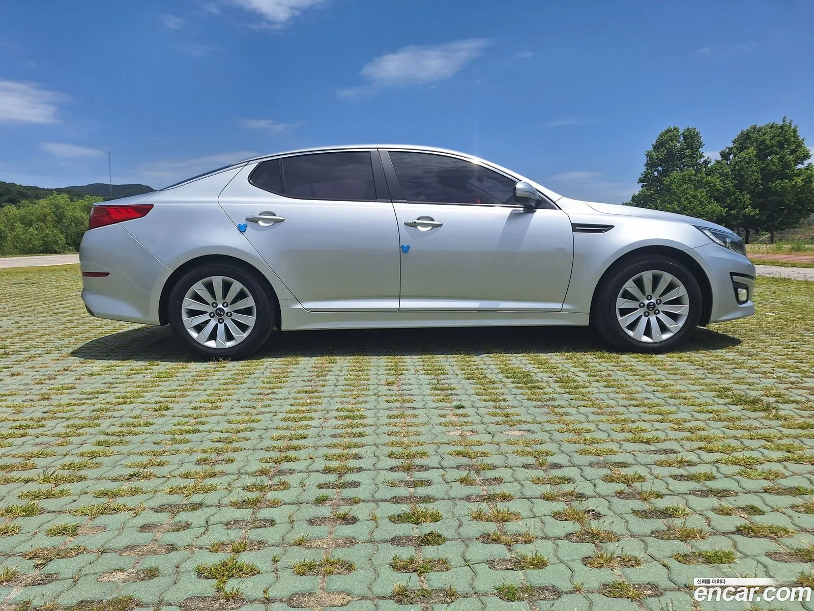 Kia K5 Lpi Deluxe 2015 - фотография 19670329