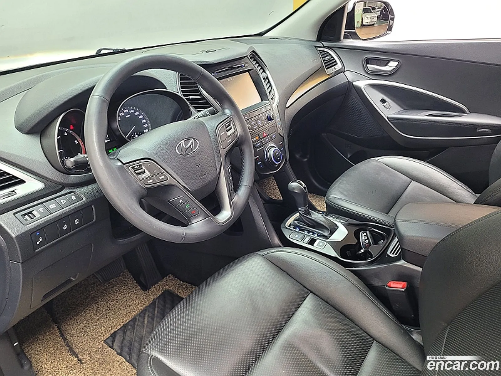 Hyundai Santa Fe Diesel 20 2Wd 2018 - фотография 18034182