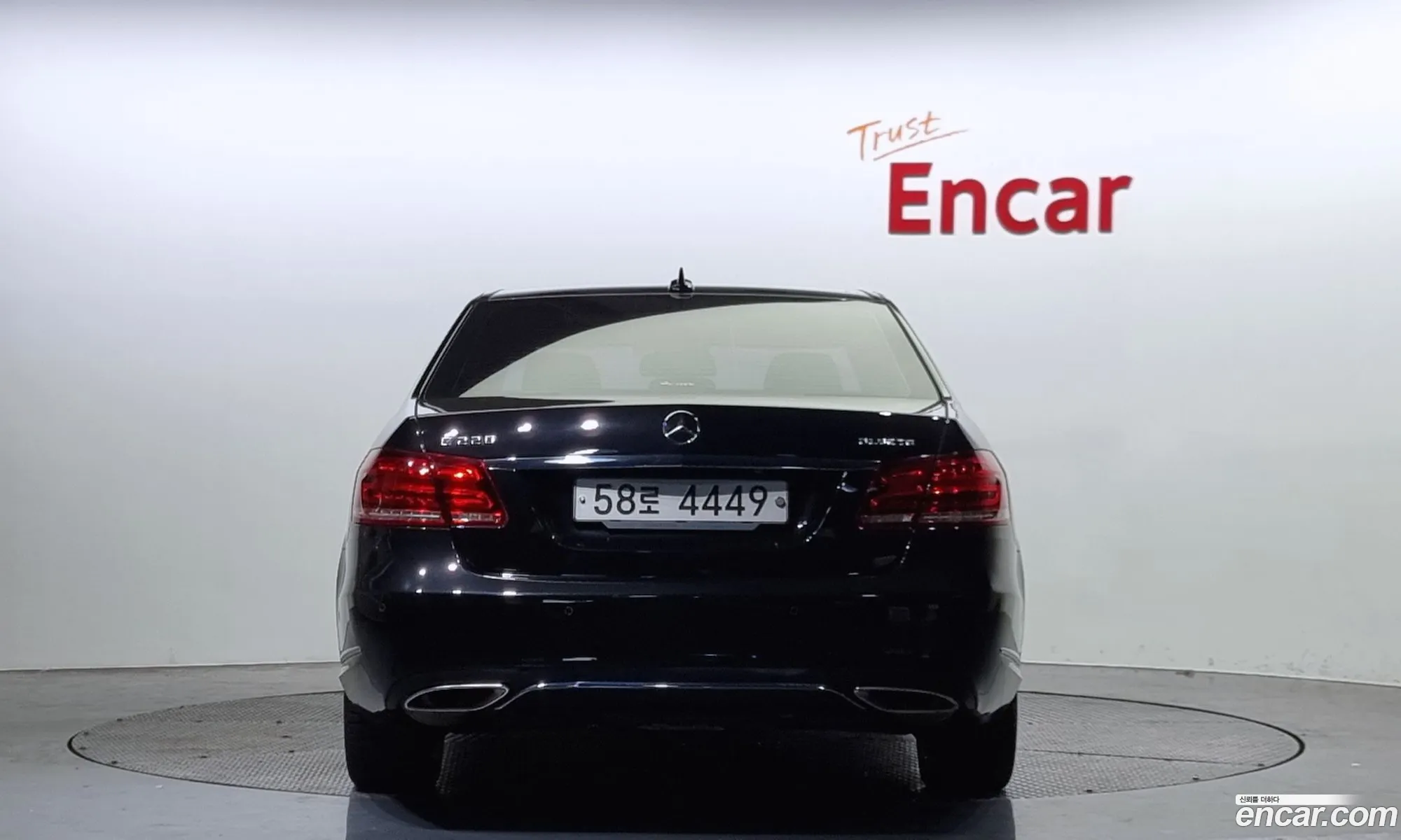 Mercedes-Benz E-Klasse E220 Bluetech Avantgarde 2016 - фотография 14104112
