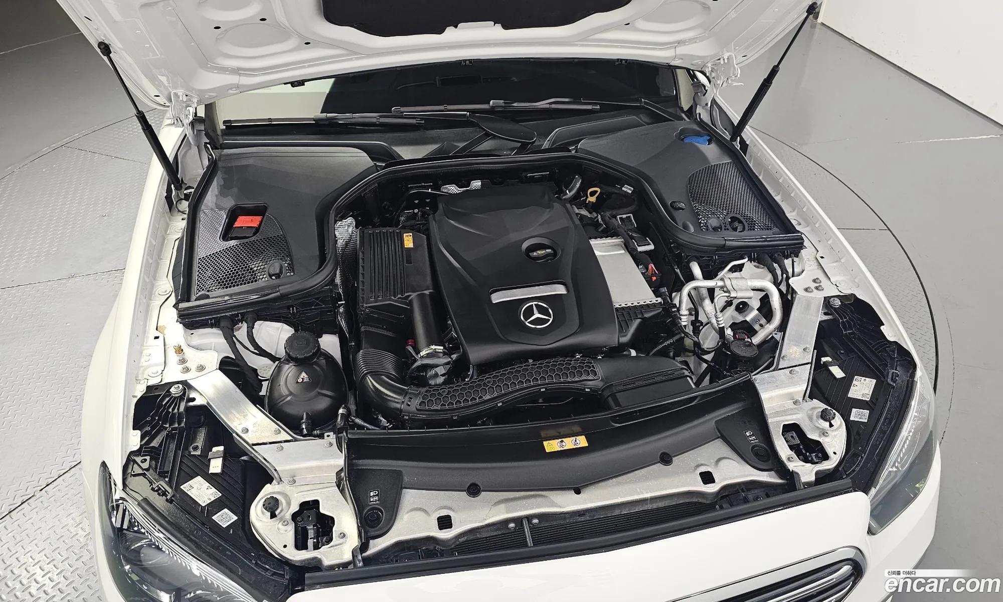 Mercedes-Benz E-Klasse V W213 S213 C238 E250 Exclusive 2022 - фотография 13814776