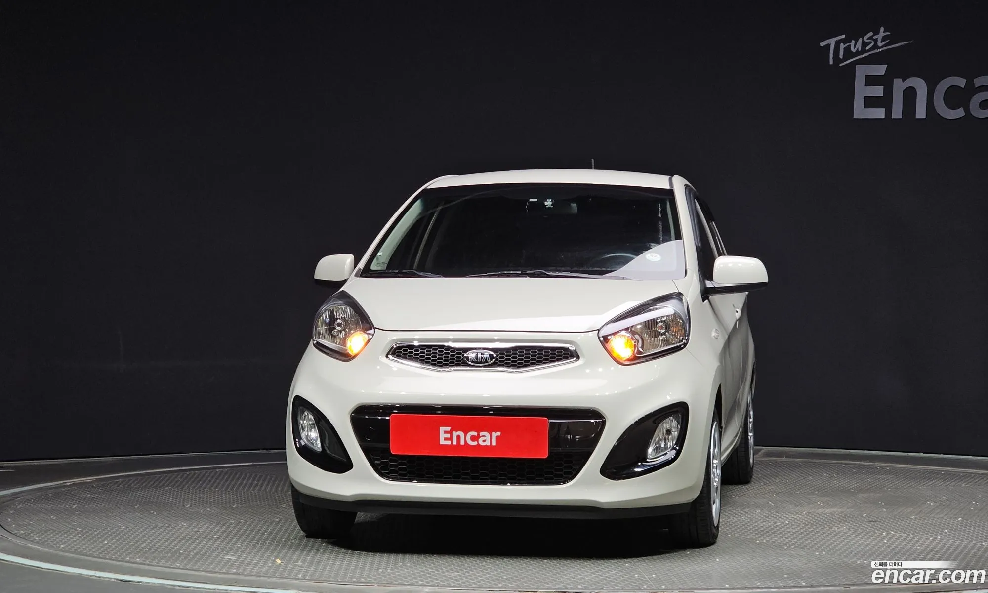 Kia Morning Ii Deluxe 2013 - фотография 15106583