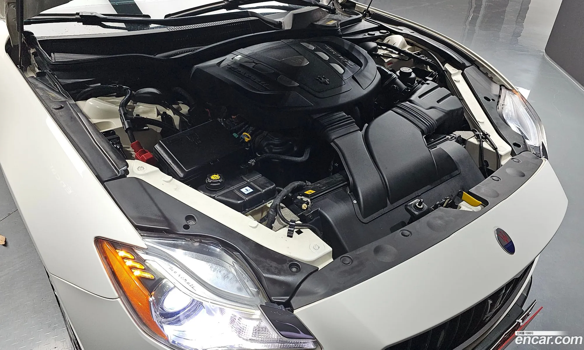 Maserati Quattroporte Vi 30 Diesel 2015 - фотография 12529779