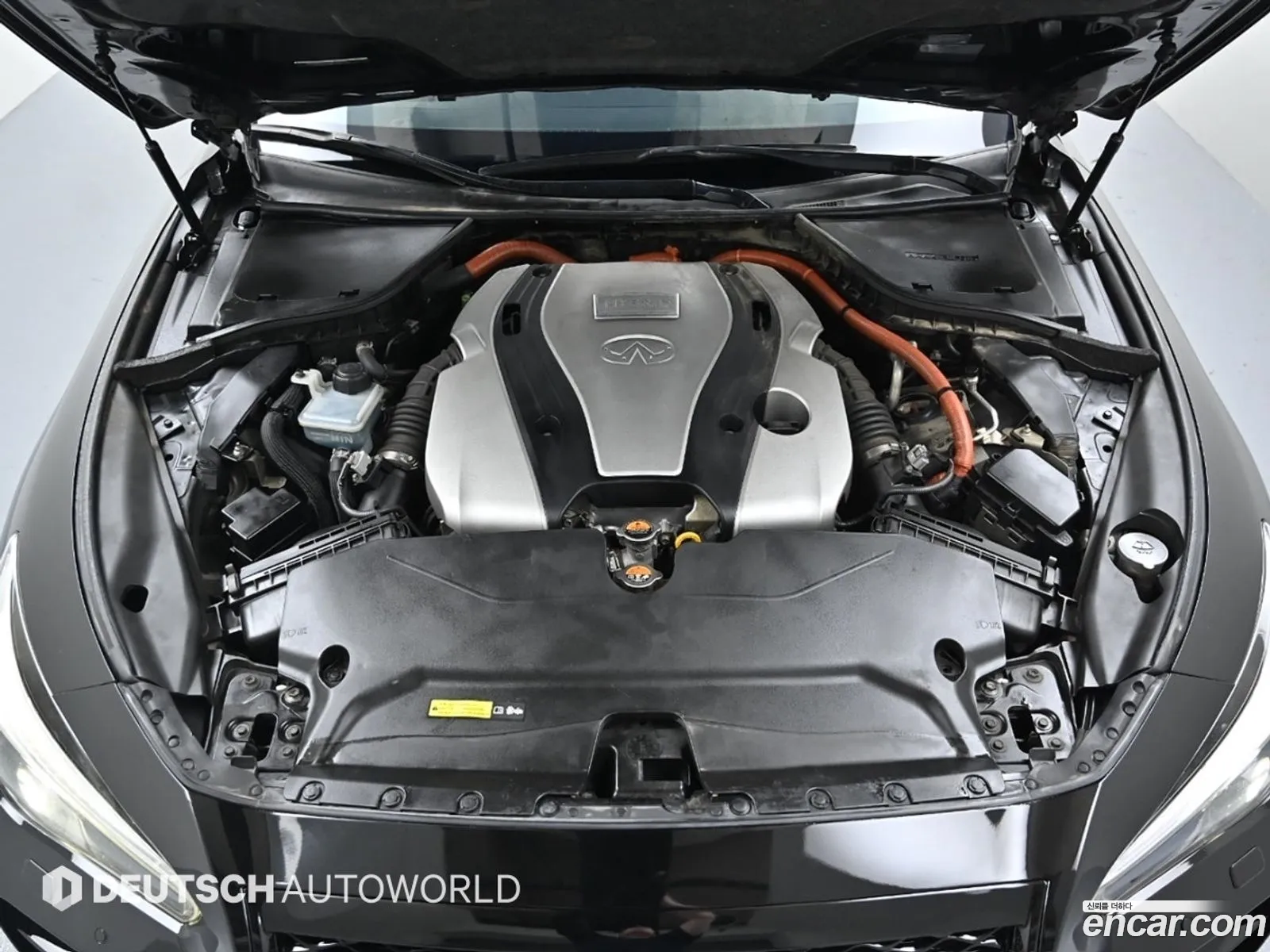 Infiniti Q50 35 Hybrid High Tech 2016 - фотография 3992297