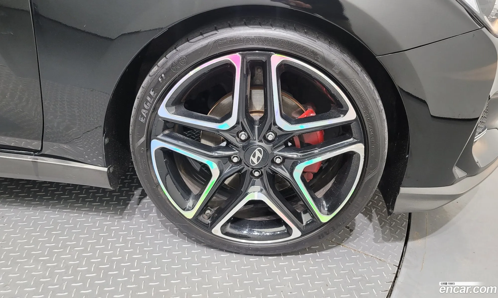 Hyundai Veloster Ii 16 Turbo Sport 2018 - фотография 15878644