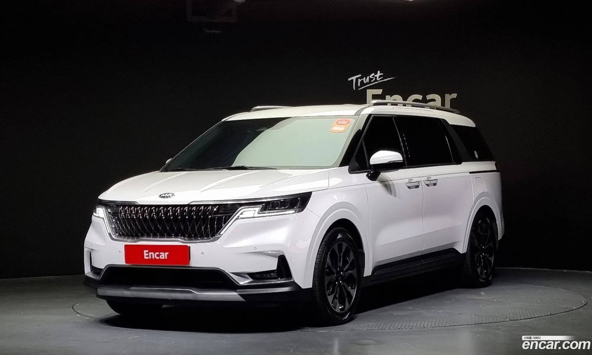 Kia Carnival 9-Seater Signature 2021 - фотография 15635733