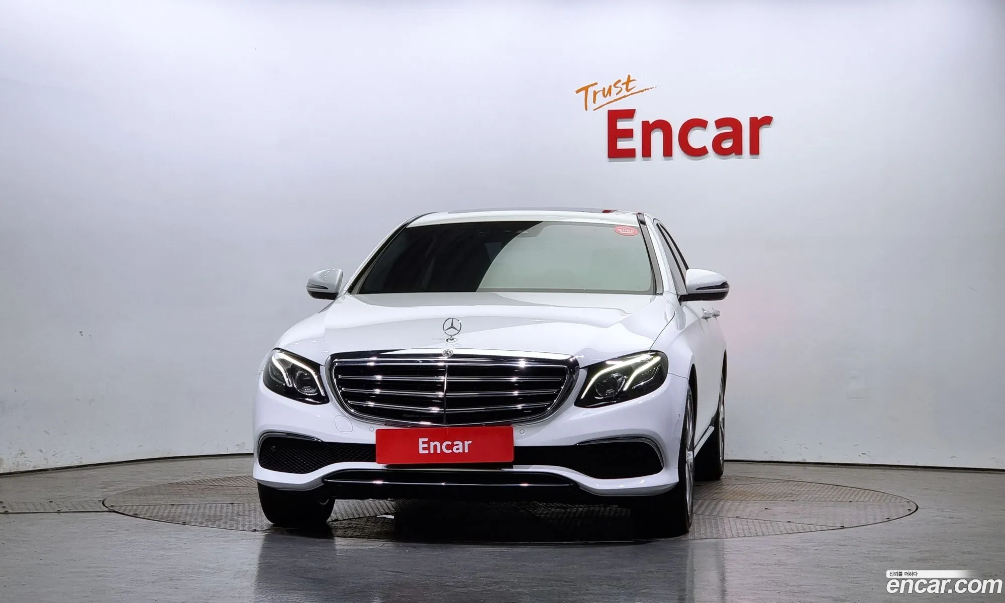 Mercedes-Benz E-Klasse V W213 S213 C238 E220D 4Matic Exclusive 2020 - фотография 78163