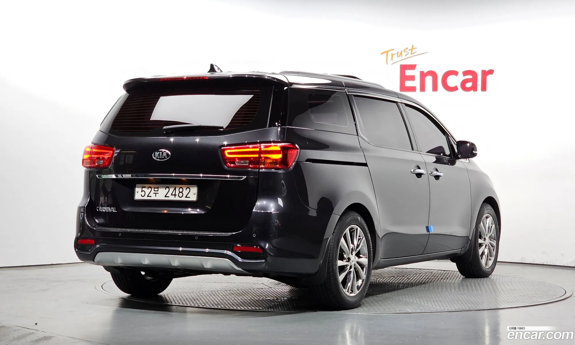 Kia Carnival Iii 9-Seater Noblesse Special 2019 - фотография 12551807