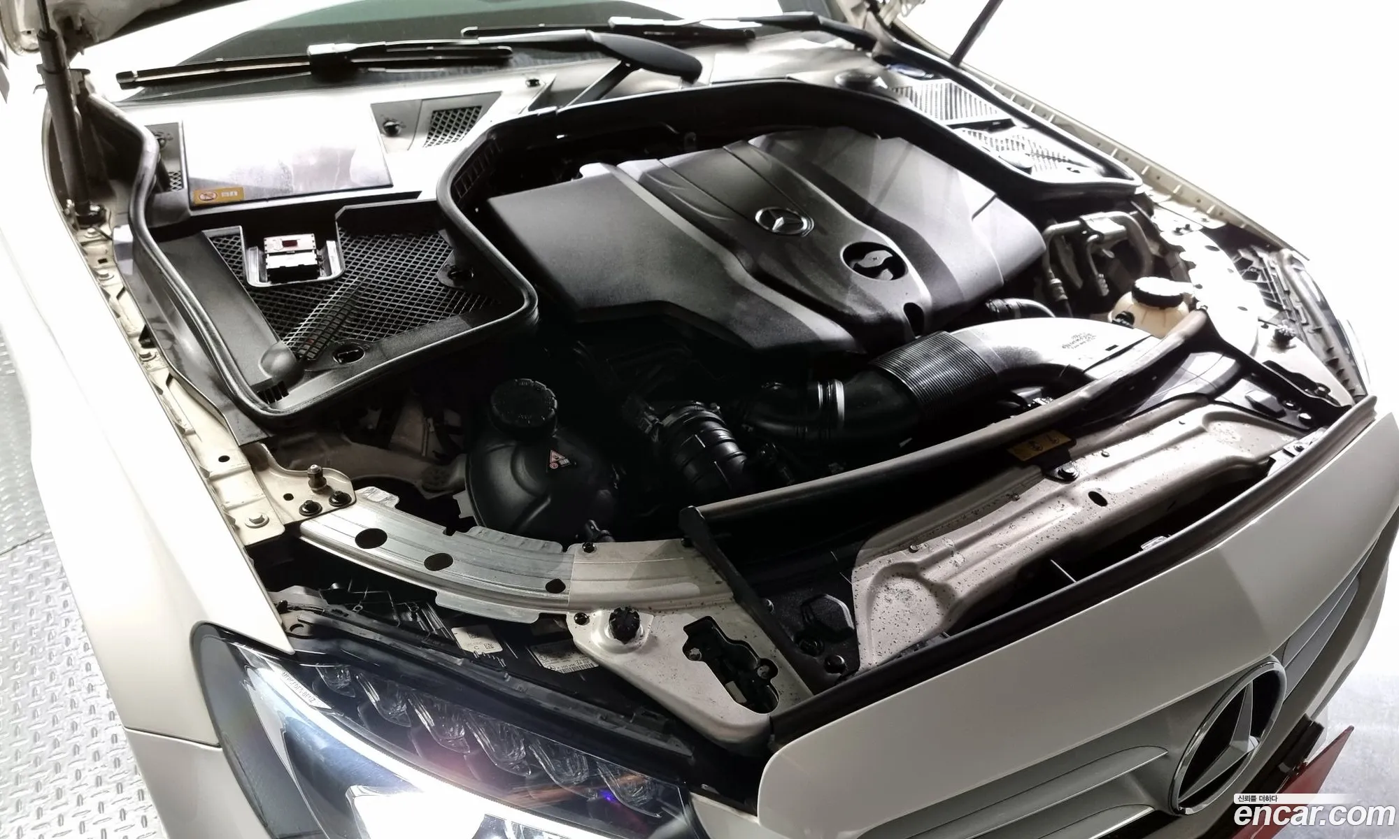Mercedes-Benz C-Klasse C220 Bluetech Avantgarde 2015 - фотография 11992489