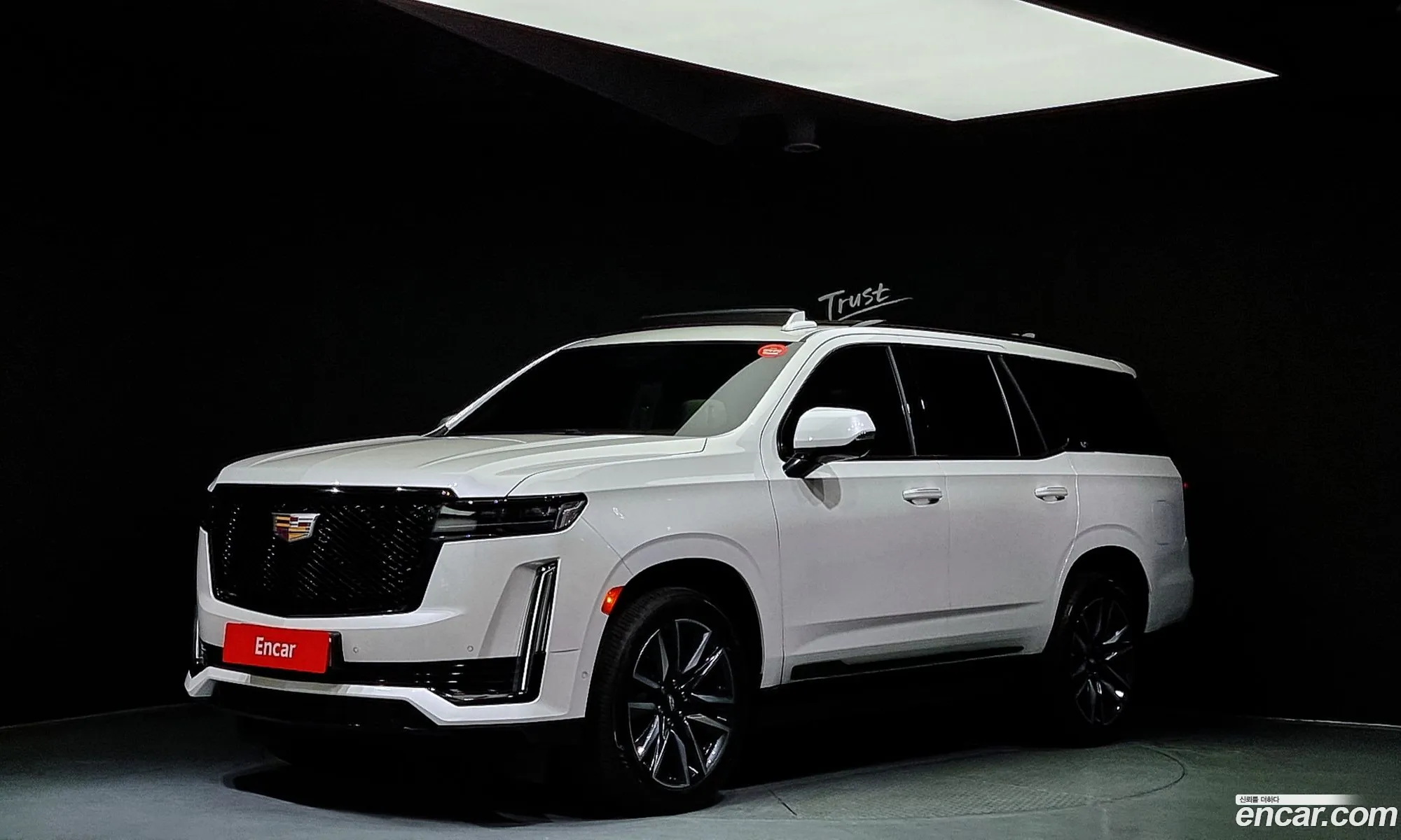 Cadillac Escalade V 62 2022 - фотография 3708456
