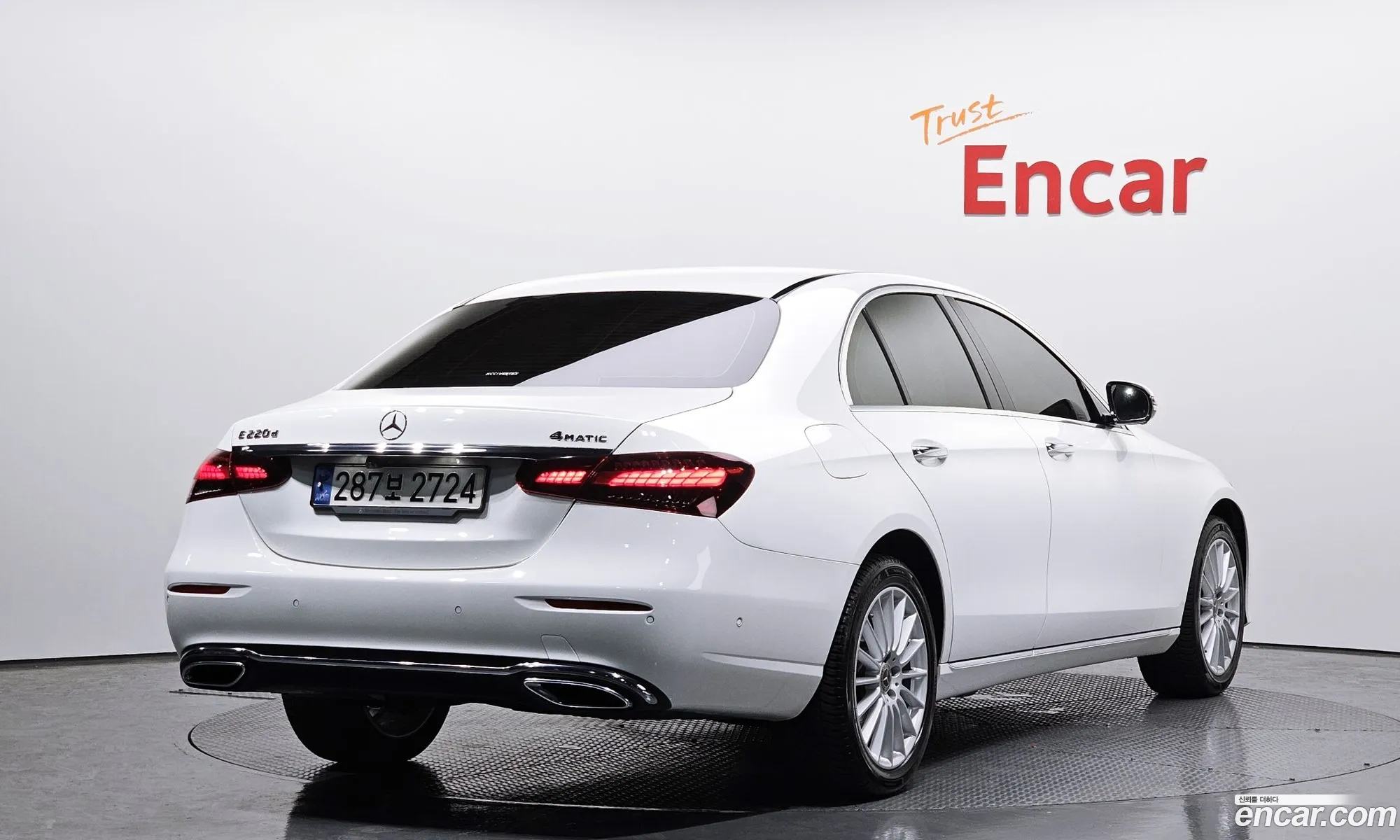 Mercedes-Benz E-Klasse V W213 S213 C238 E220D 4Matic Exclusive 2021 - фотография 11813325