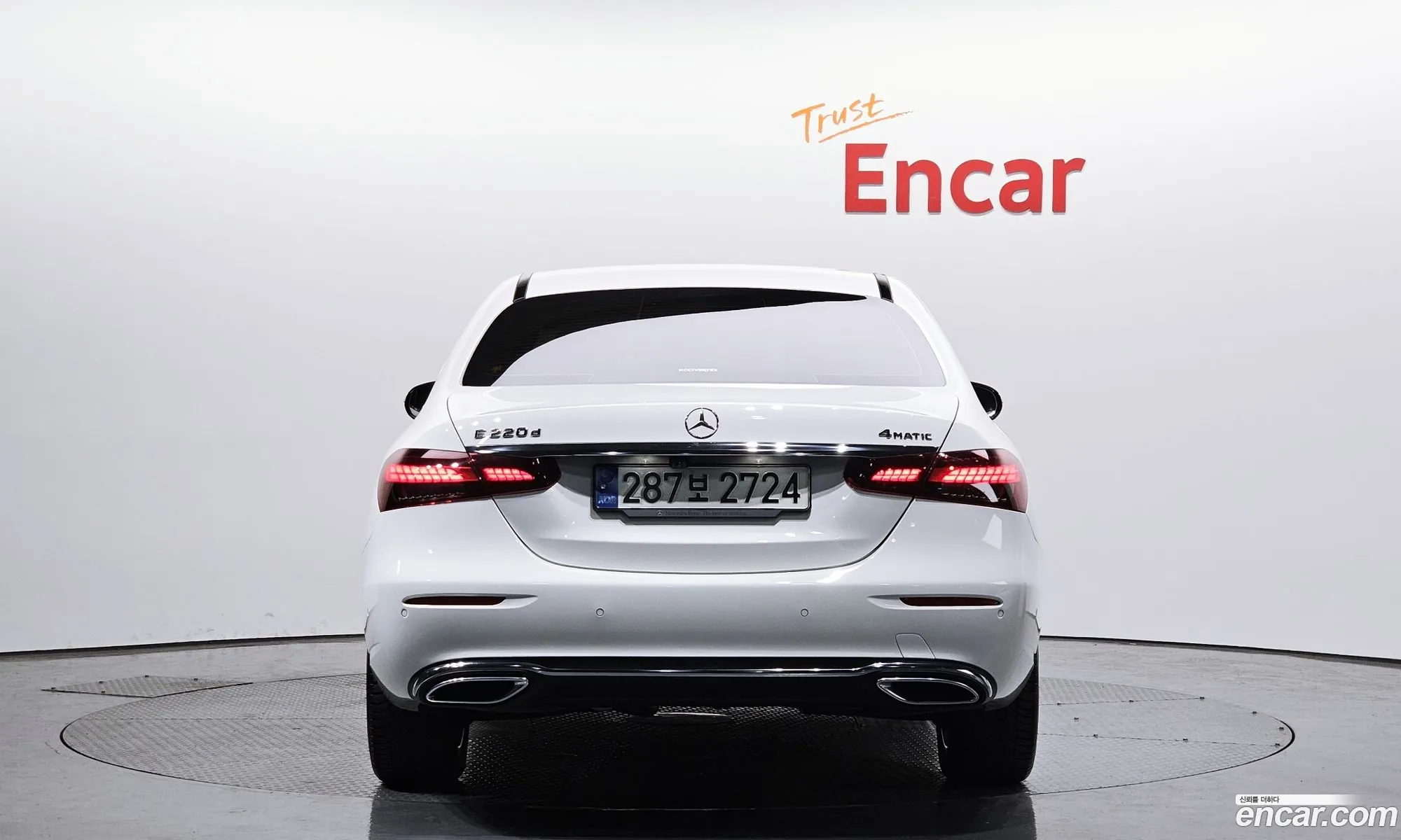 Mercedes-Benz E-Klasse V W213 S213 C238 E220D 4Matic Exclusive 2021 - фотография 11813327