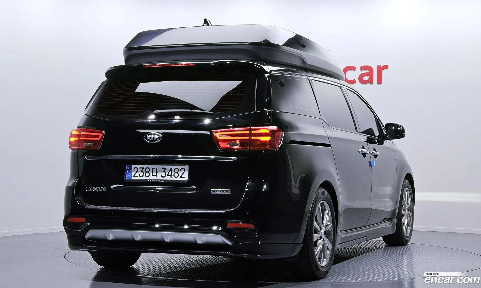 Kia Carnival Iii 9-Seater High Limousine 2019 - фотография 17941523