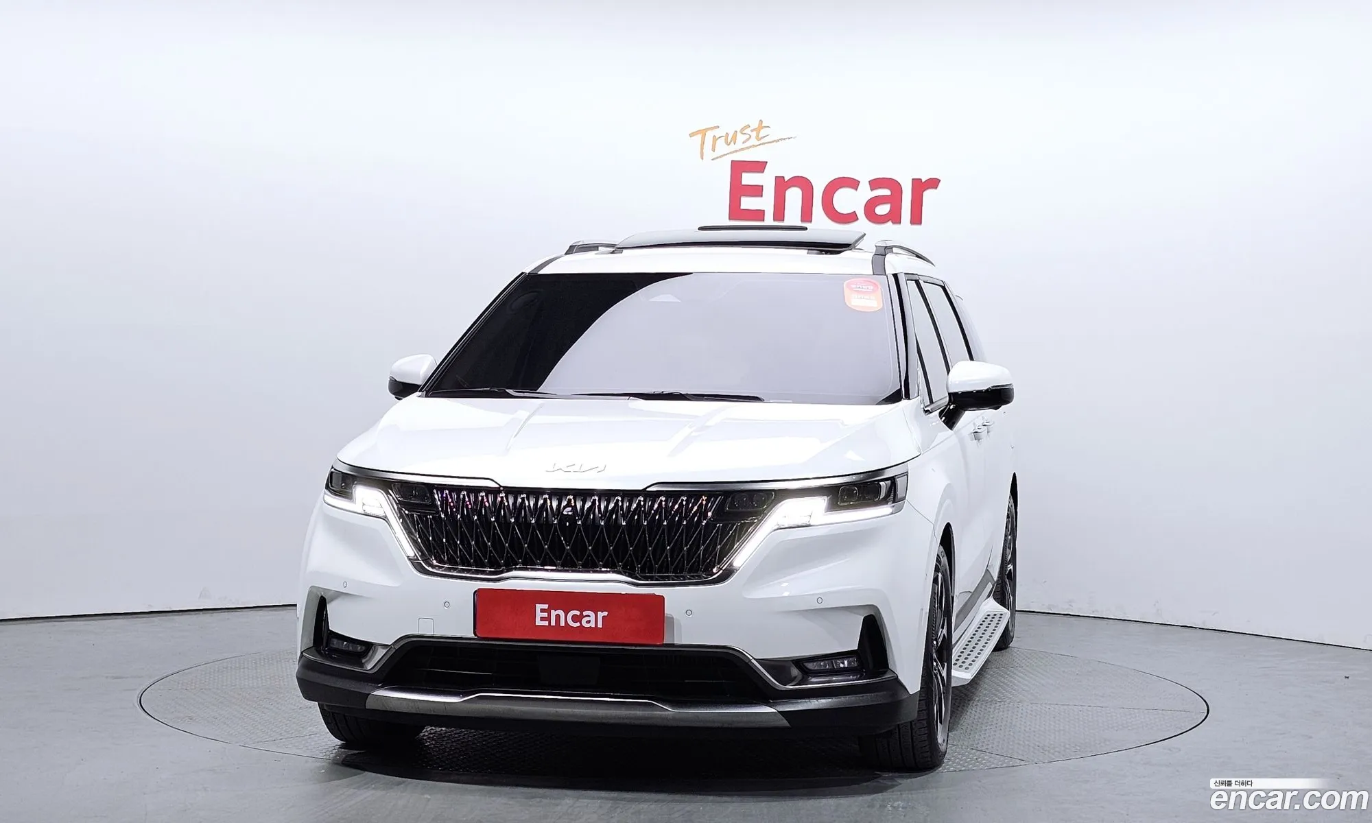 Kia Carnival 9-Seater Signature 2023 - фотография 19766791