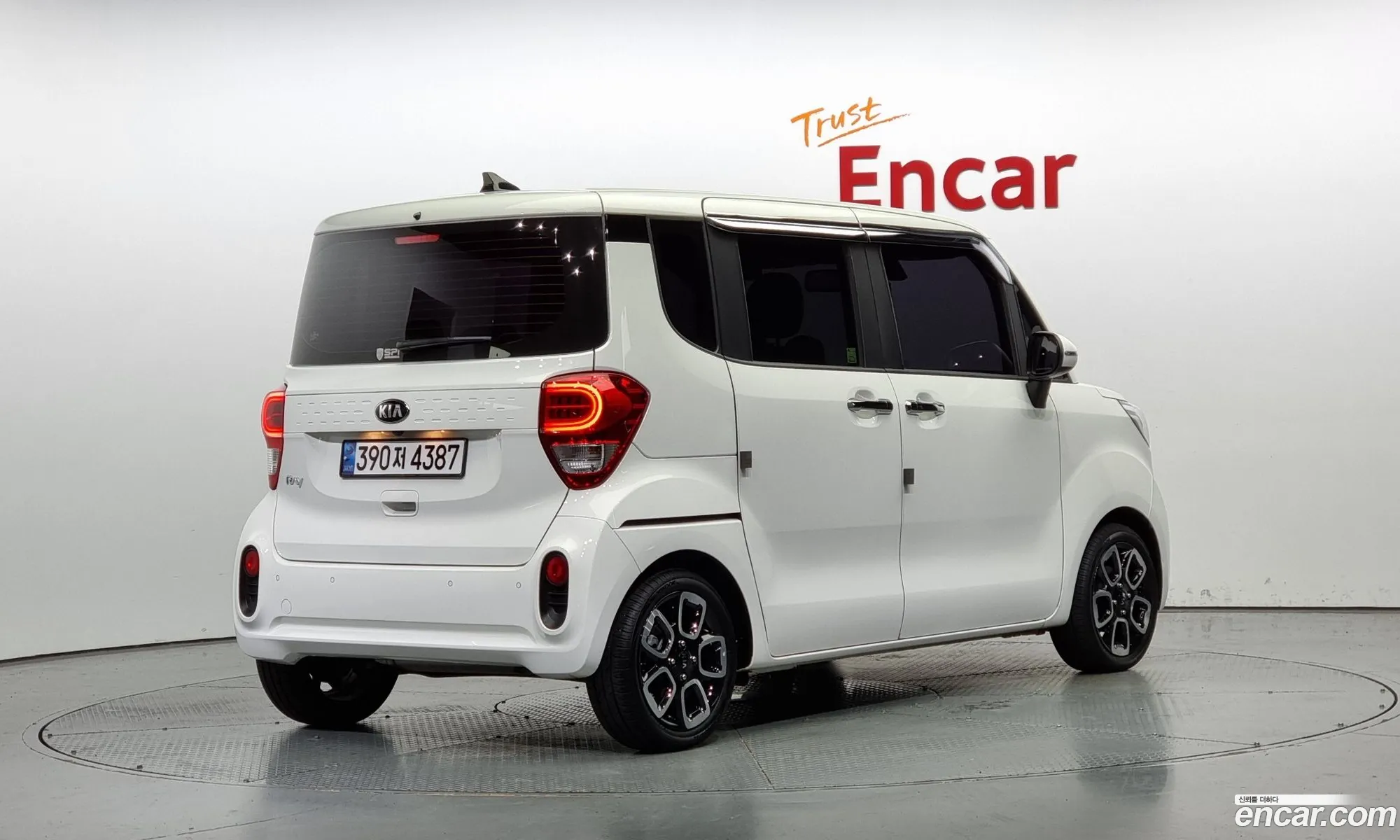 Kia Ray Signature 2021 - фотография 11940465