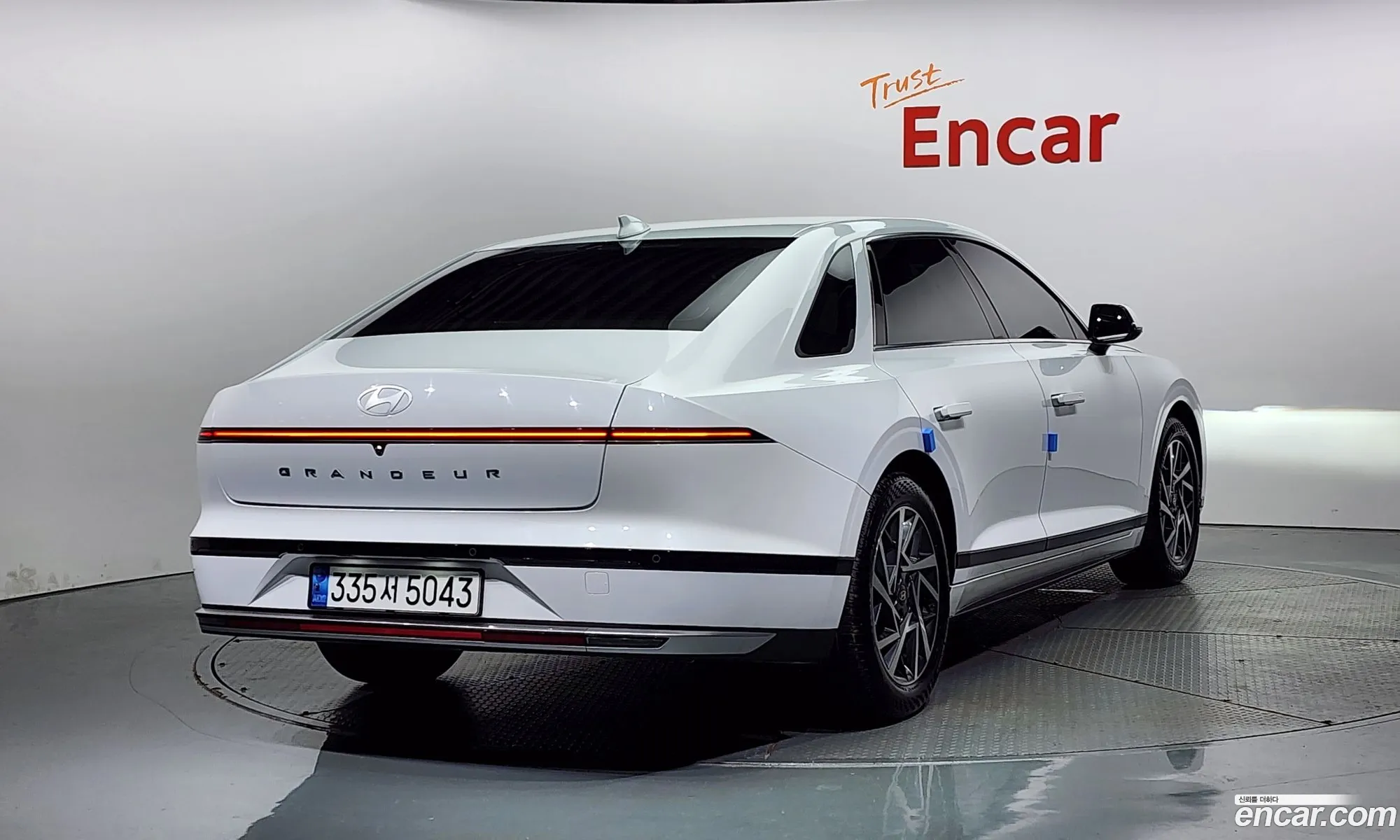 Hyundai Grandeur 25 Gasoline 2Wd 2023 - фотография 13559059