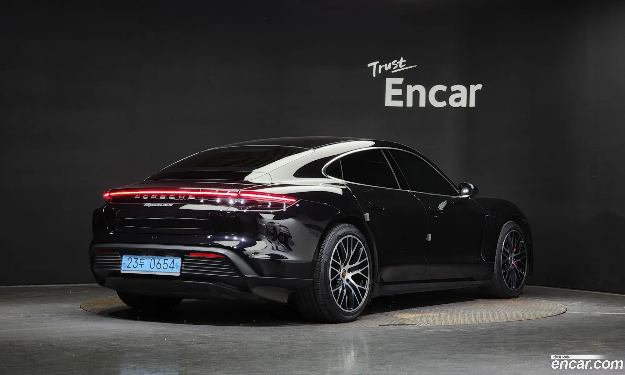 Porsche Taycan I 4S 2021 - фотография 4559866