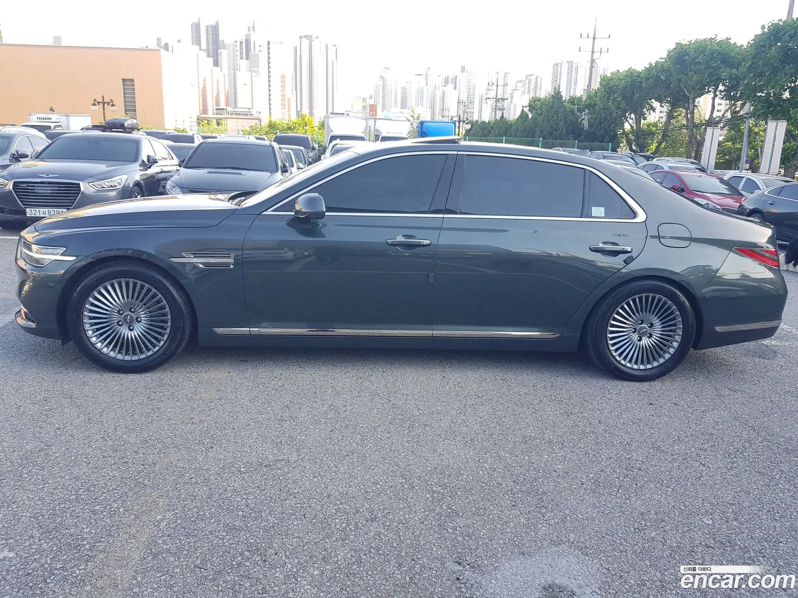 Genesis G90 I 33T Awd 2019 - фотография 131426