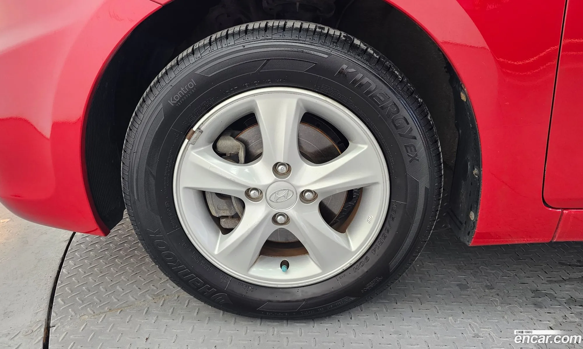 Hyundai Accent 14 Vvt Premier 2012 - фотография 12238310