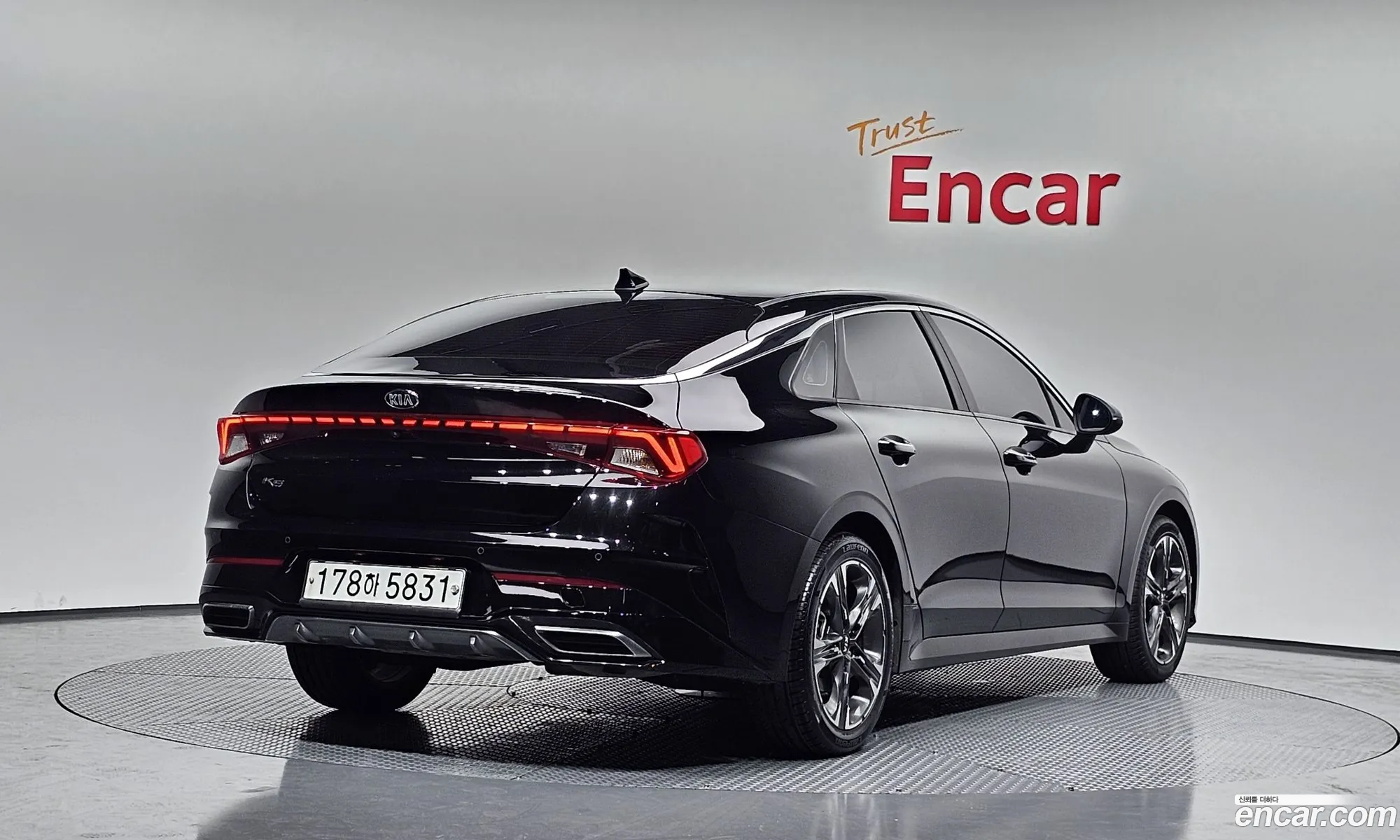 Kia K5 Ii 20 2020 - фотография 16256079