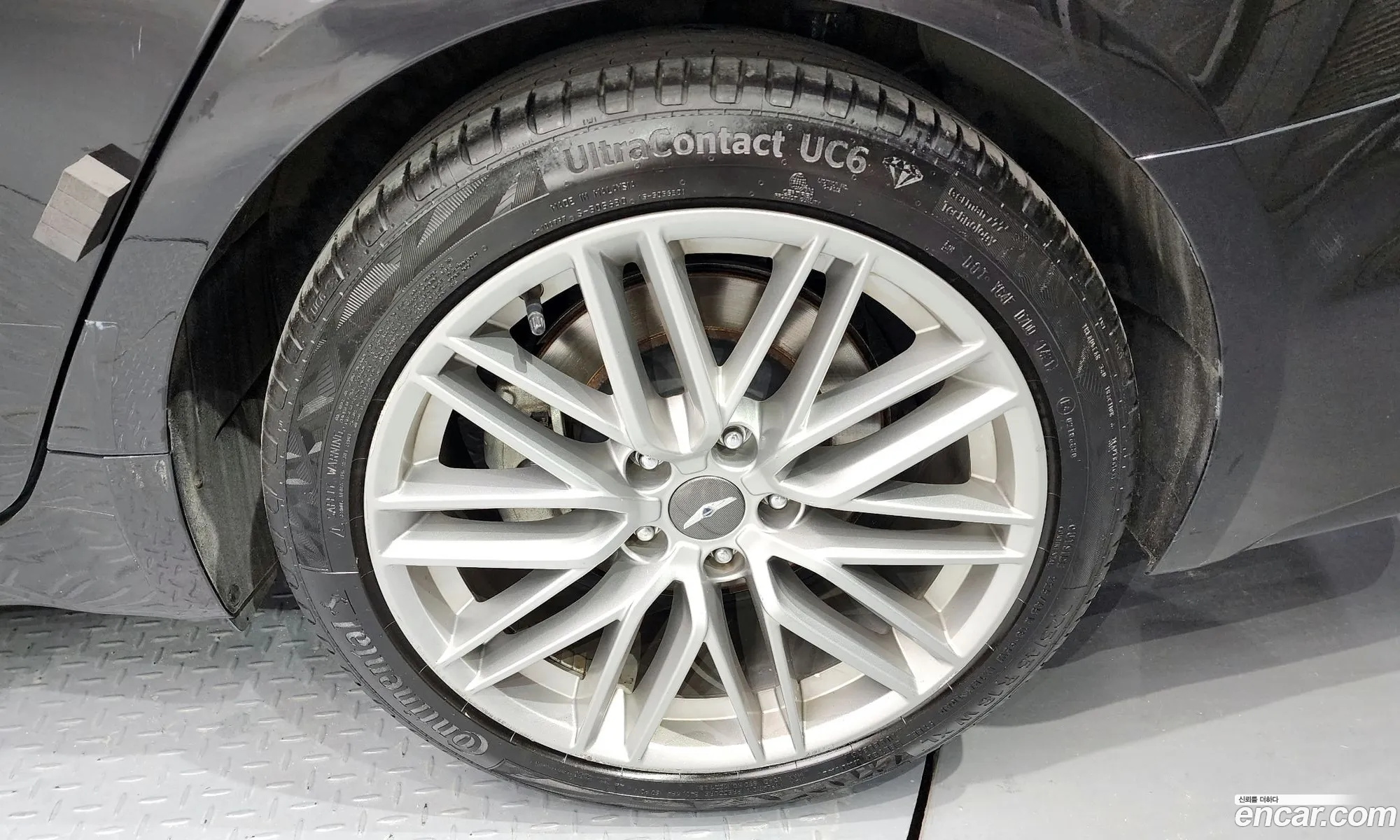 Genesis G70 I 20T Awd 2019 - фотография 12517718