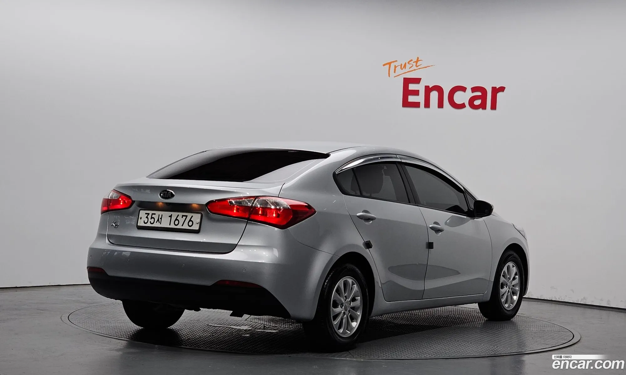 Kia K3 I Deluxe 2015 - фотография 11874256