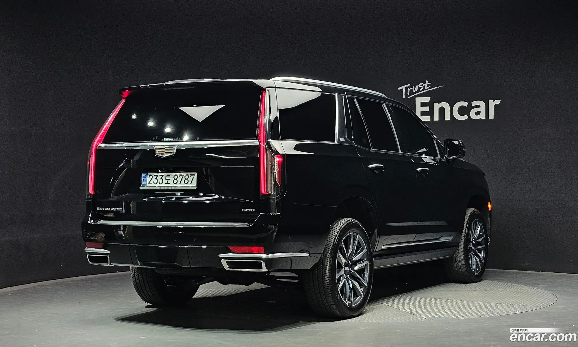 Cadillac Escalade 62 2023 - фотография 3708384