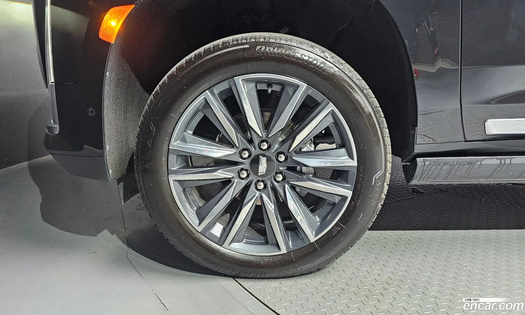 Cadillac Escalade 62 2023 - фотография 3708387