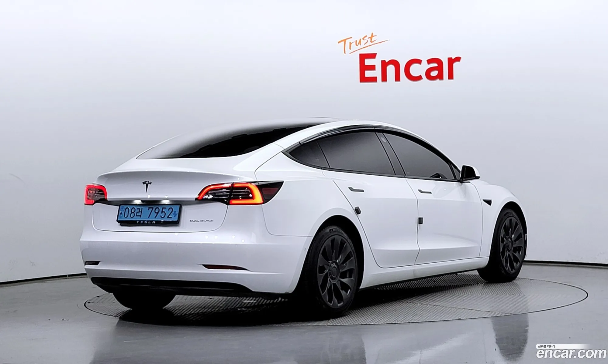 Tesla Model 3 I Long Range 2022 - фотография 14550616