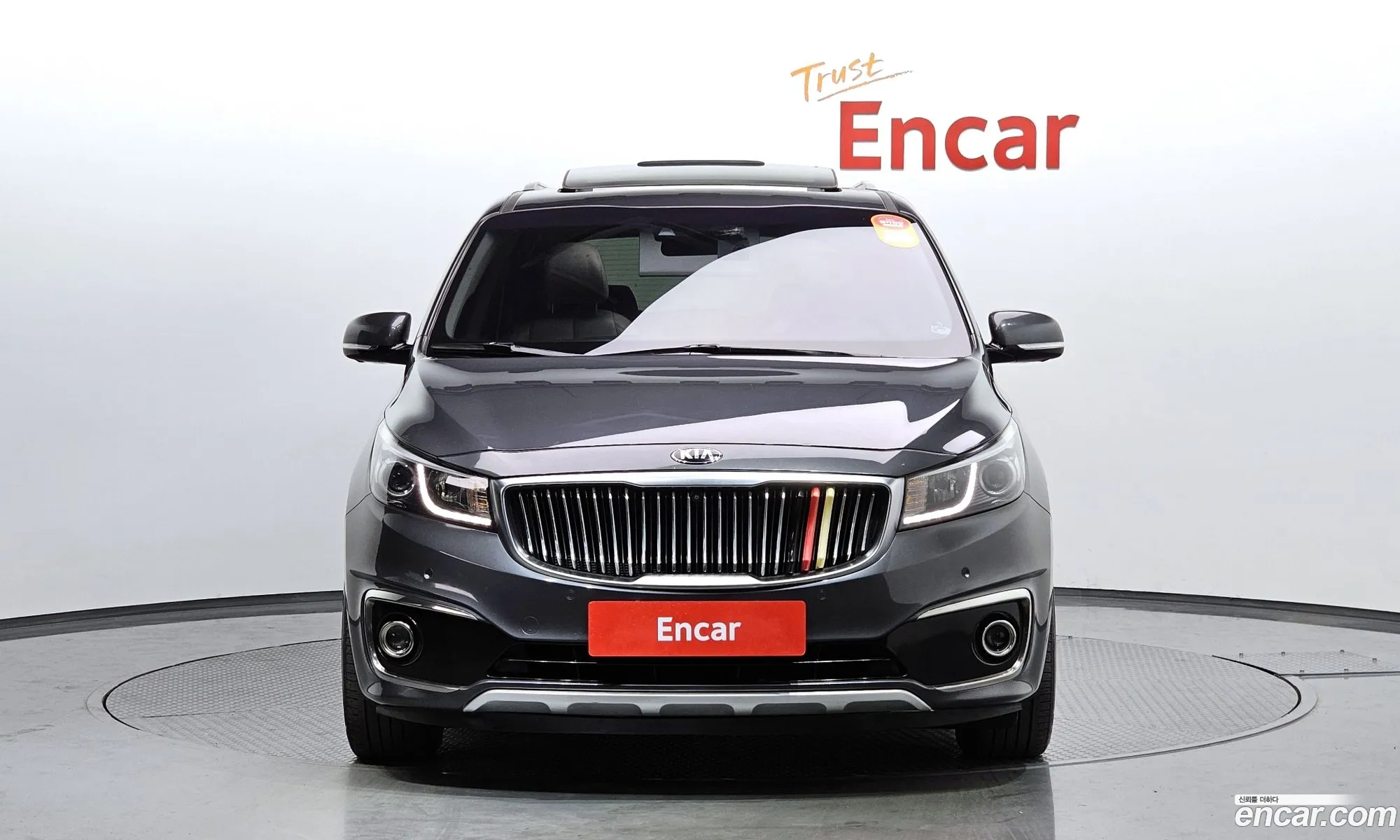 Kia Carnival 9-Seater Noblesse 2014 - фотография 13559010