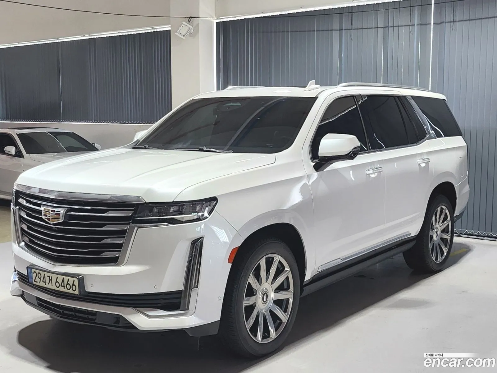 Cadillac Escalade V 62 2021 - фотография 3742054
