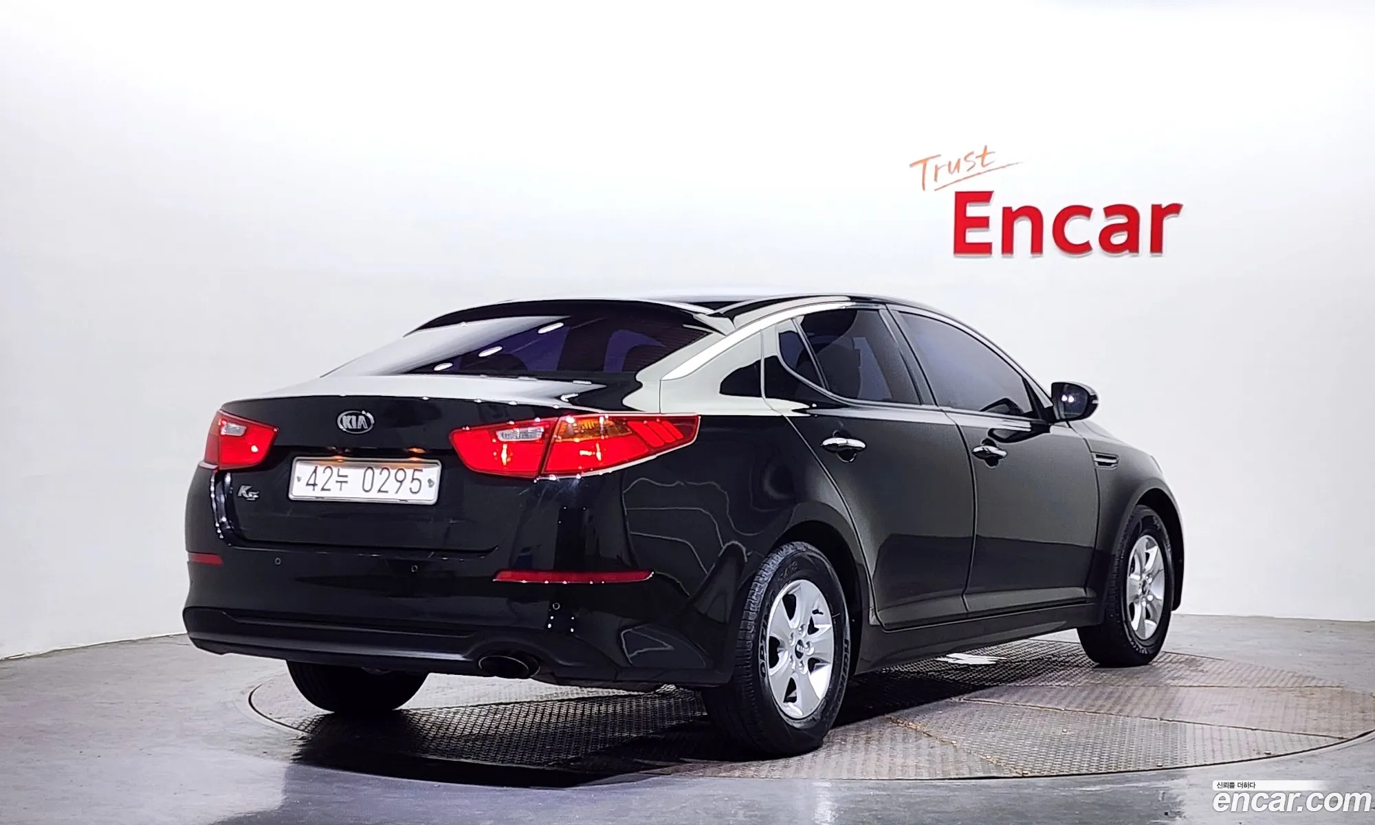Kia K5 Lpi Deluxe 2015 - фотография 15637571