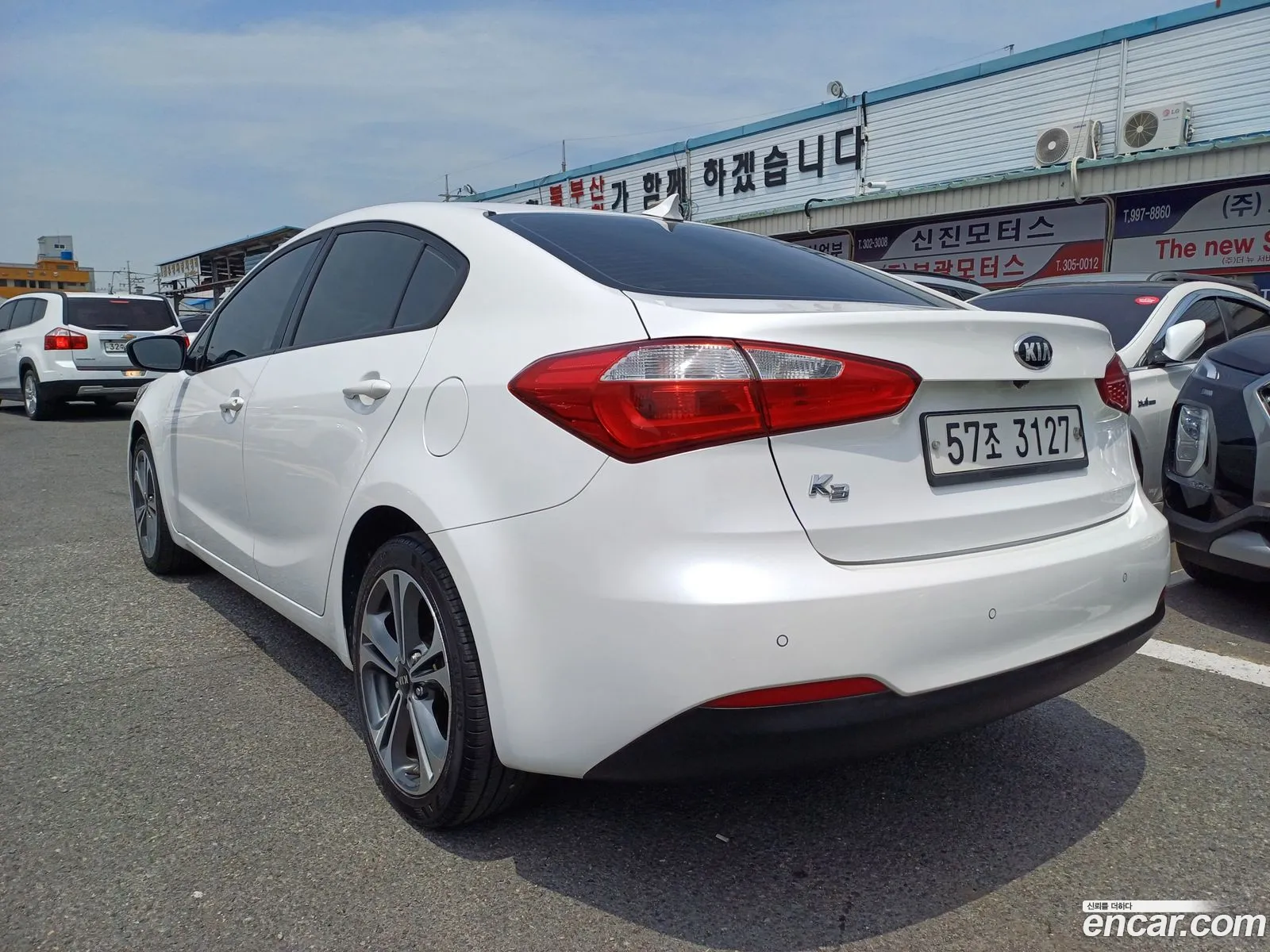 Kia K3 I Deluxe 2015 - фотография 12767974
