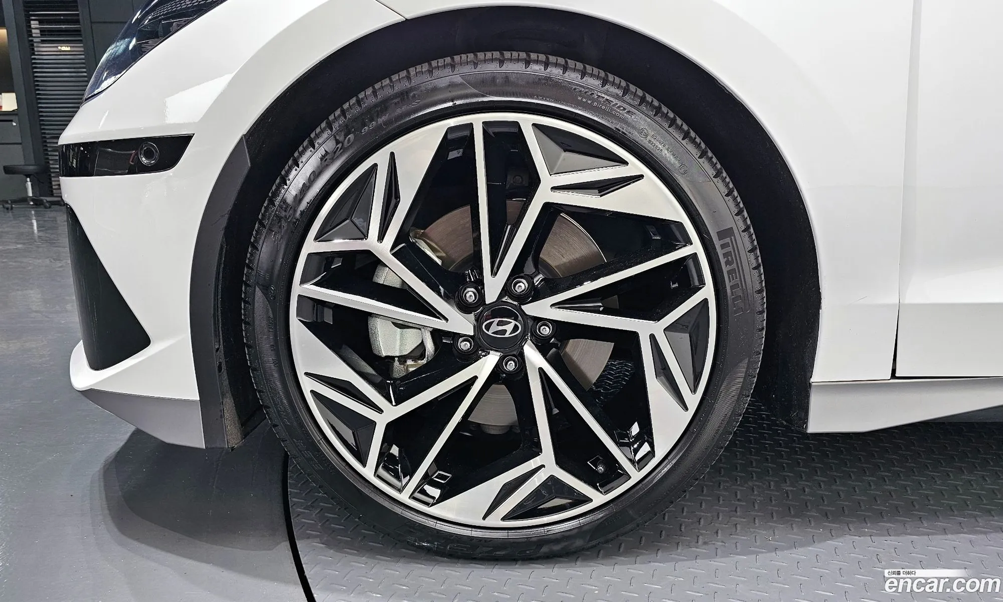 Hyundai Ioniq 5 Long Range 2023 - фотография 12060825