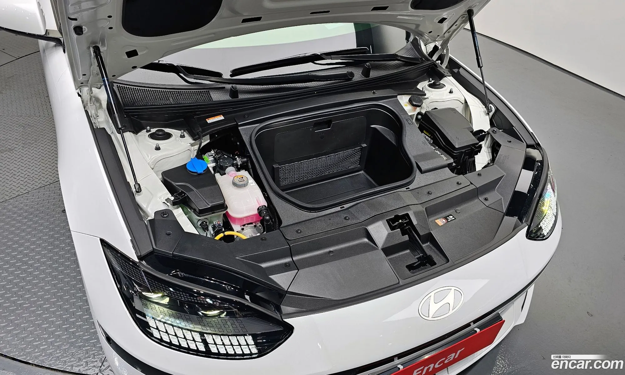Hyundai Ioniq 5 Long Range 2023 - фотография 12060826