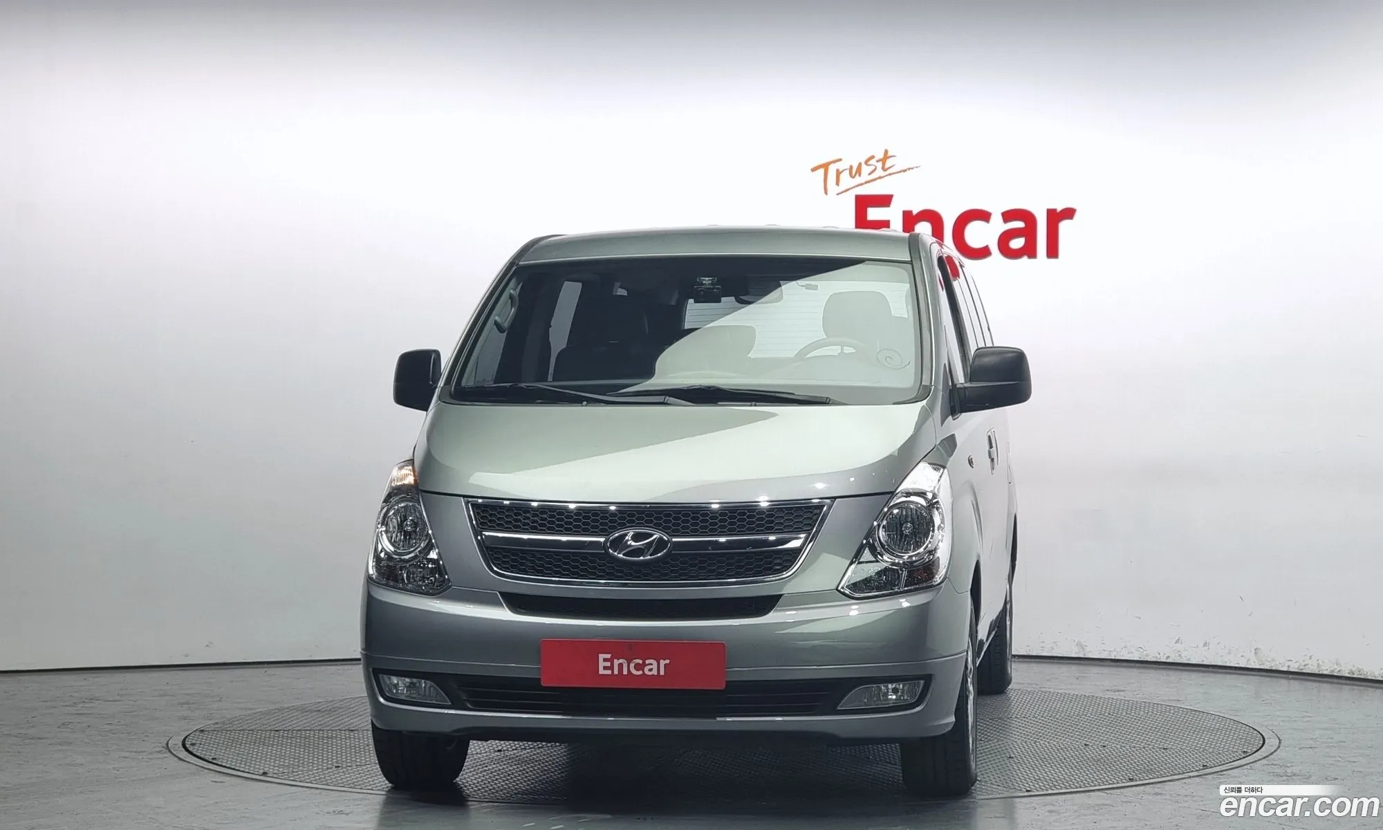 Hyundai Grand Starex 12-Seater Wagon Cvx Premium - фотография 11390352