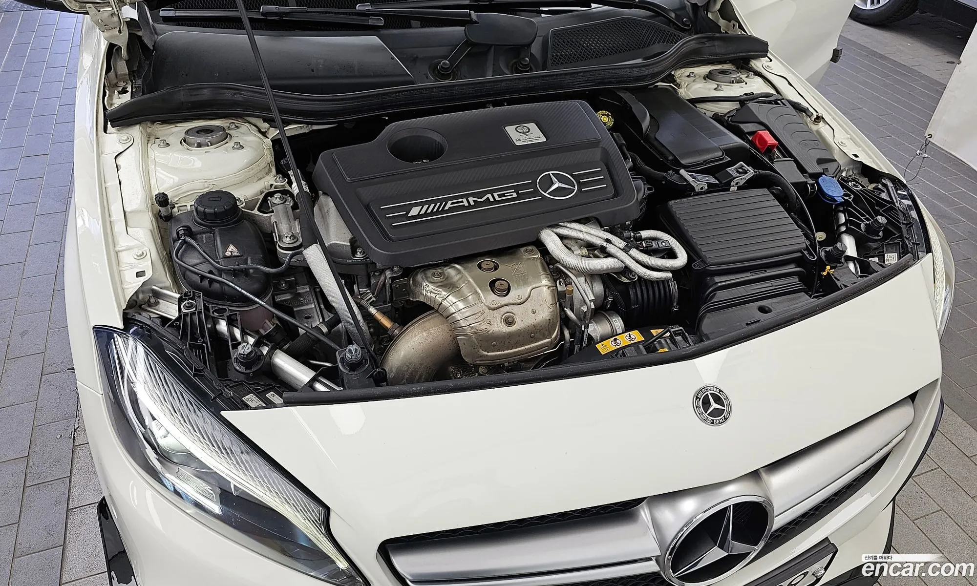 Mercedes-Benz A-Klasse A45 Amg 4Matic 2018 - фотография 12130820