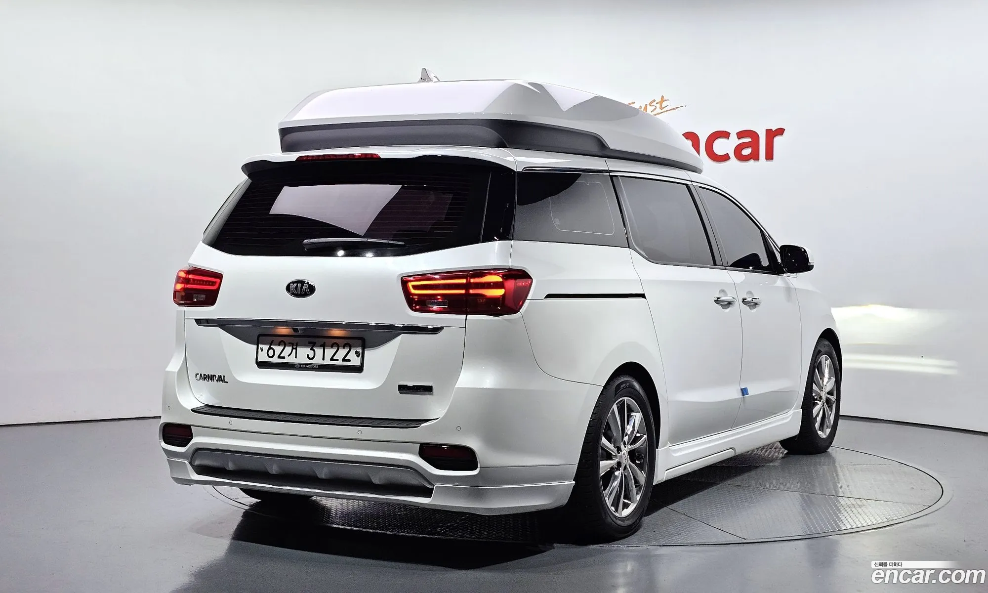 Kia The New Carnival 9-Seater High Limousine Prestige High Roof - фотография 13489141