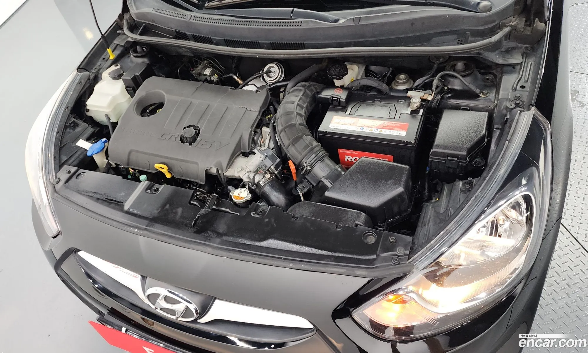 Hyundai Accent Witt Diesel 16 Vgt Premier 2012 - фотография 12054282
