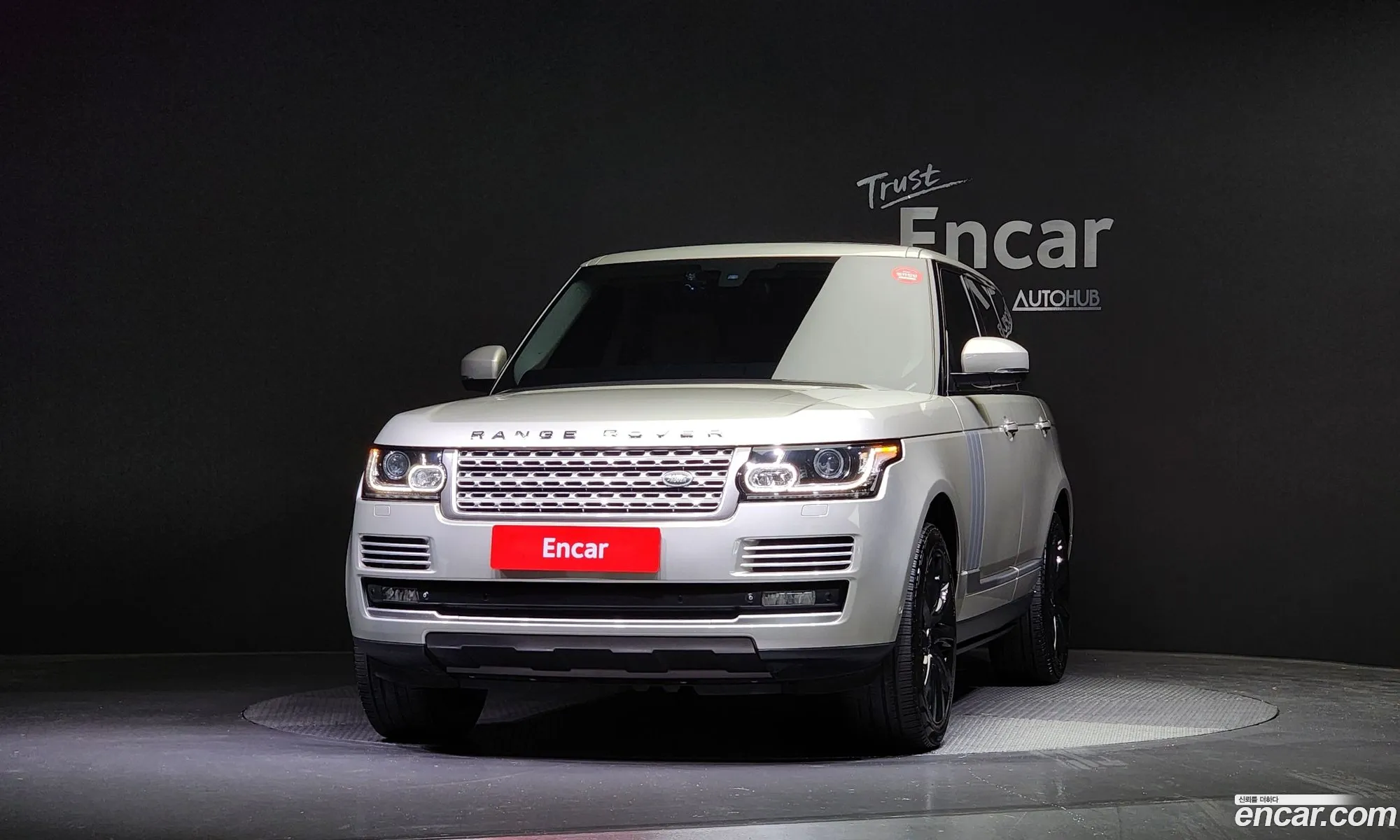 Land Rover Range Rover Iv 44 Sdv8 Vogue Se Diesel 2014 - фотография 4219021
