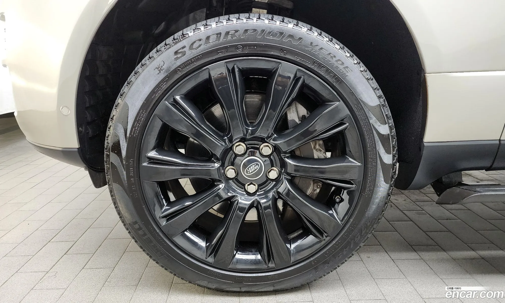 Land Rover Range Rover Iv 44 Sdv8 Vogue Se Diesel 2014 - фотография 4219023