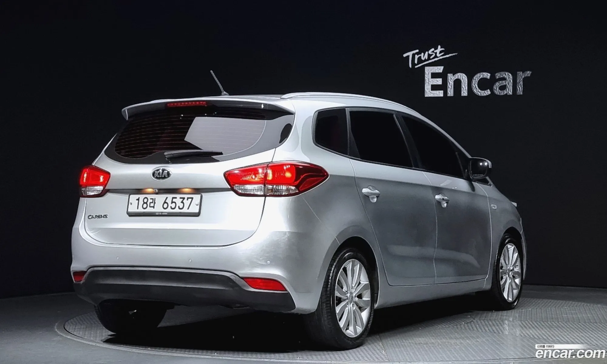 Kia All New Carens 20 Lpi Prestige - фотография 12001036
